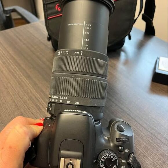 Canon EOS 550d and Sigma Lens - Picture 4 of 10